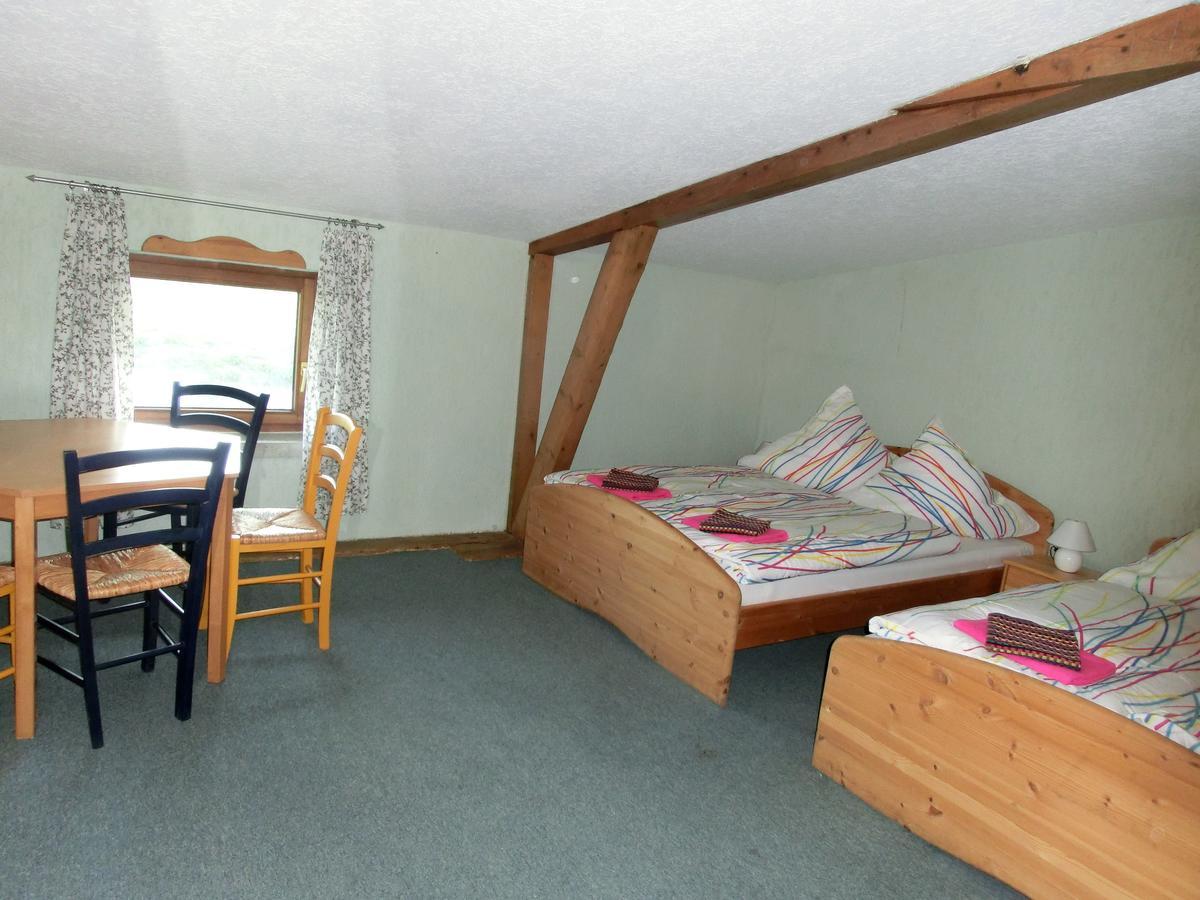 Domaene Neu Gaarz Hostel Quarto foto