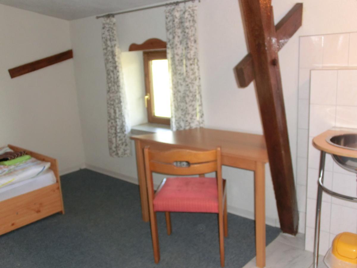 Domaene Neu Gaarz Hostel Quarto foto