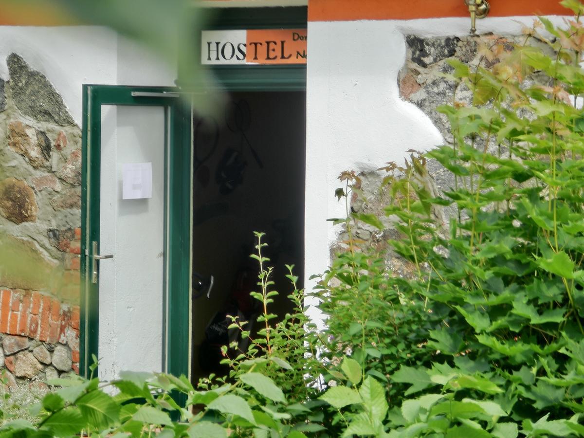 Domaene Neu Gaarz Hostel Exterior foto